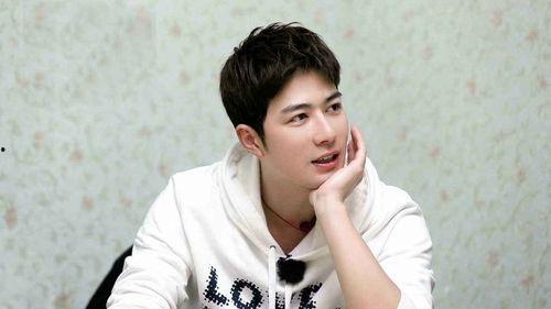 陈学冬娱乐圈吃瓜视频,揭秘明星幕后生活 第2张 陈学冬娱乐圈吃瓜视频,揭秘明星幕后生活 第2张